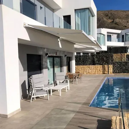 别墅 Scenic With Heated Pool *
