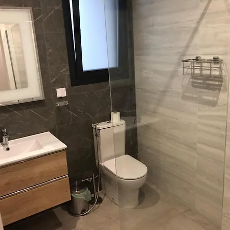 Spacious With Private Pool In Villa *